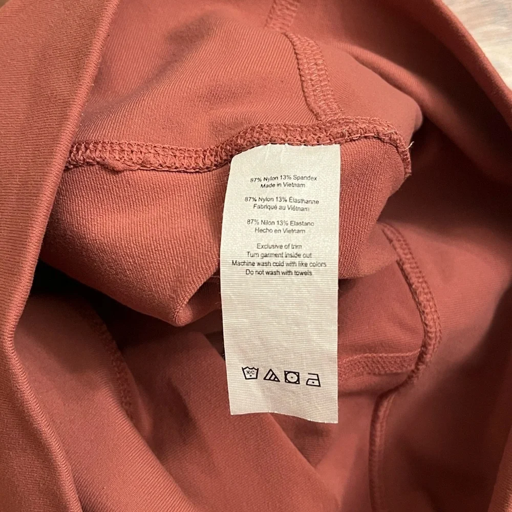 ALO Yoga comfortable stylish